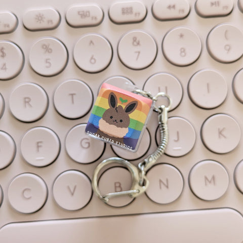 Eievui #133 - Fidget Keycap Keychain